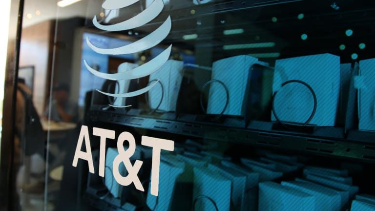 AT&T Shares Slip After DirectTV Now Changes, CFO Comments on Earnings