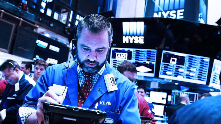 Dow Closes Higher as Investors Move Beyond Recession Worries