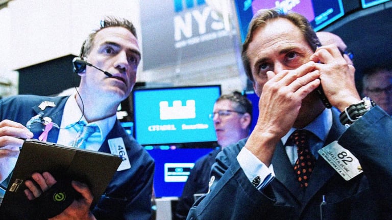 Dow Closes Down 800 Points as Yield-Curve Inversion Sparks Recession Fear