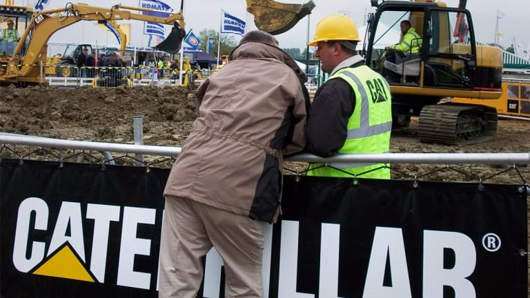 Caterpillar Misses Q2 Earnings Forecast, Sees 2019 EPS at Lower End of Guidance