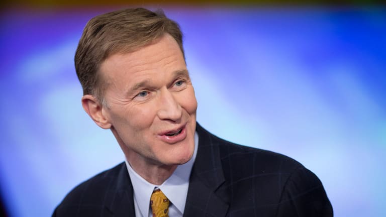 Corning Gains as Earnings Beat Estimates, Sales Rise