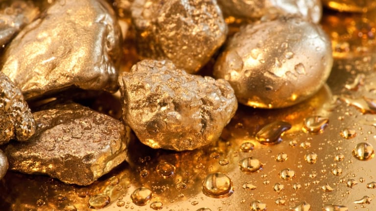 Goldcorp (GG) Stock Drops on Sinking Gold Prices