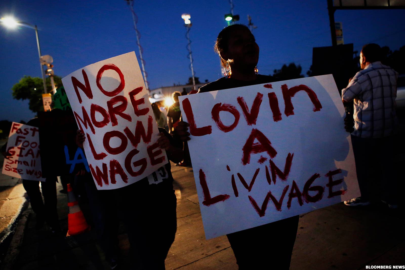 New York State Rings In 2019 With Minimum Wage Hike Thestreet