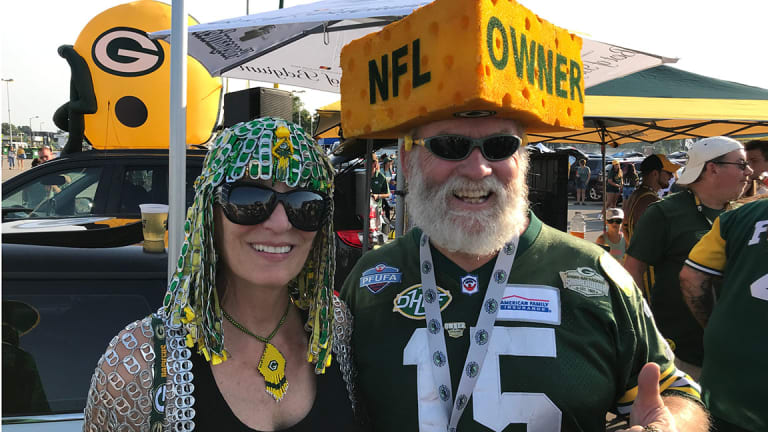 Tailgating Accessories for the Fan Who Has Everything