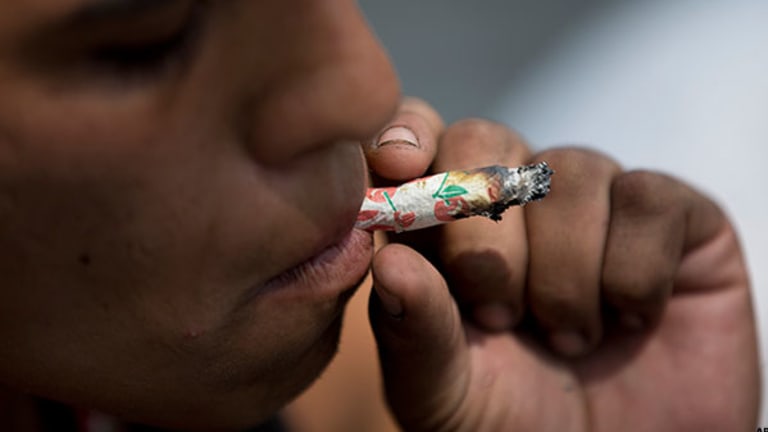 Despite Legalization, Pot Use to Lag Alcohol, Cigarettes