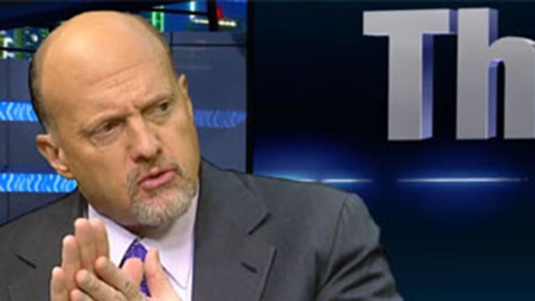 Jim Cramer: Finish Line Is 'Suspect' After Not Resolving Inventory Issues as Promised
