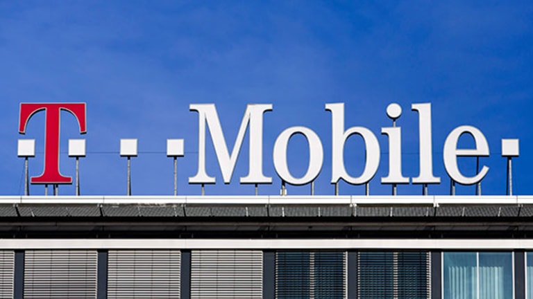 Why T-Mobile Is Beating AT&T and Verizon