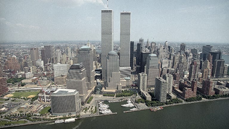 On 9/11, 12 Before and After Photos Depicting the World Trade Center