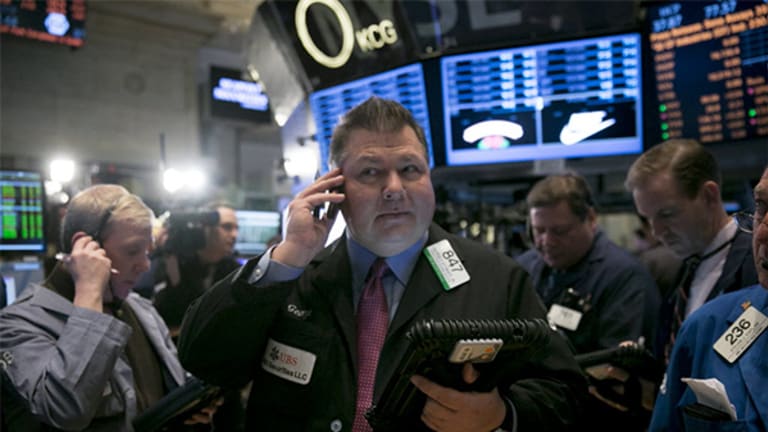 Deere (DE) Stock Price Target Raised at Barclays