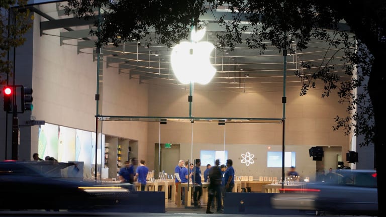 Here’s Why Apple Got a Huge Pat on the Back -- Tech Roundup
