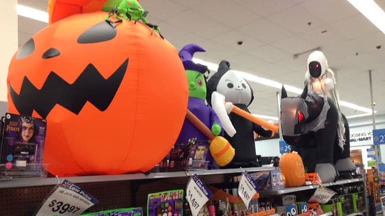 Halloween Spending Will Be Big on Boos and Booze