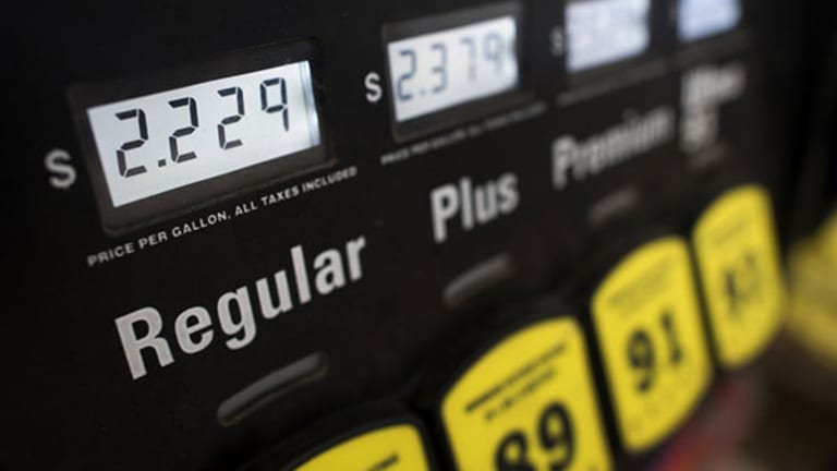 Retail Gas Prices Reach Lows as Drivers Hit the Roads