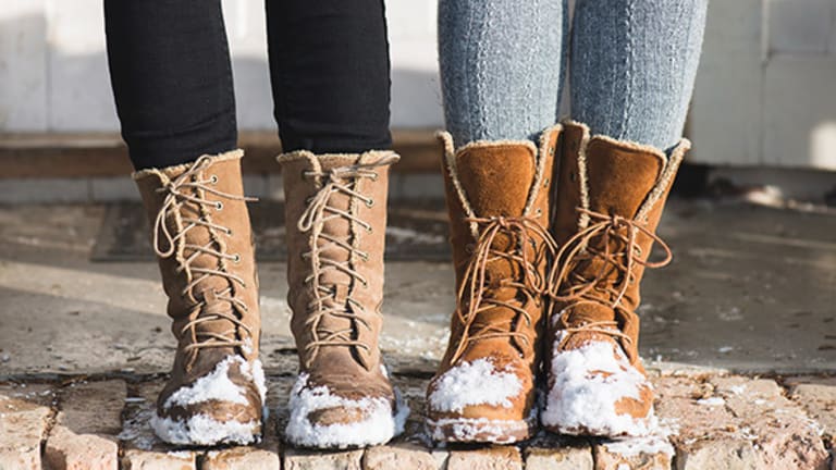 woman's winter boots