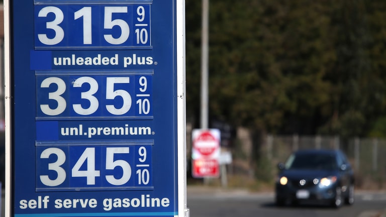 Consumer Stocks Didn’t Get Much of a Boost From Lower Gas Prices