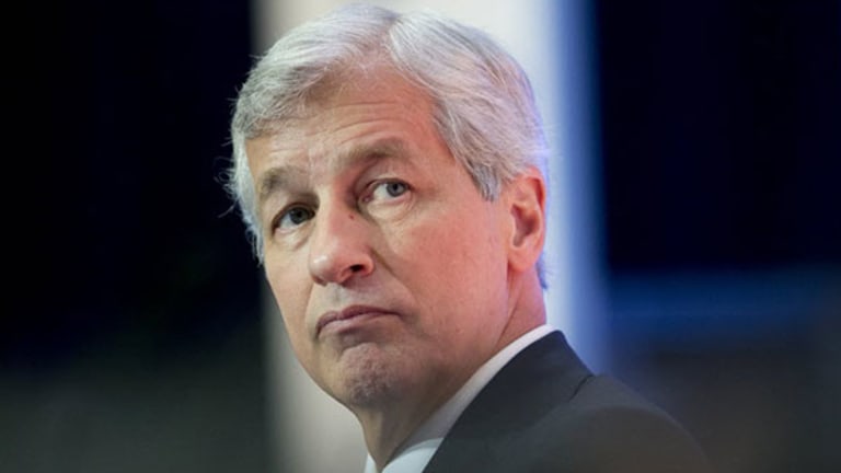 JPMorgan's Earnings Miss May Signal Gloomy Quarter for Banks