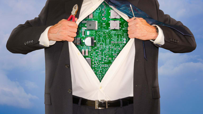 'Robo Advisor' Investing Apps Have Risks Too, Regulators Warn