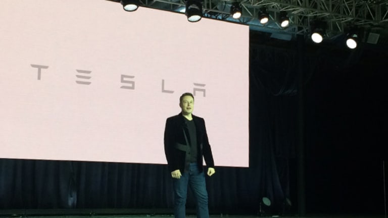 Here's Why Tesla's Elon Musk Just Called Himself an 'Idiot' on Twitter
