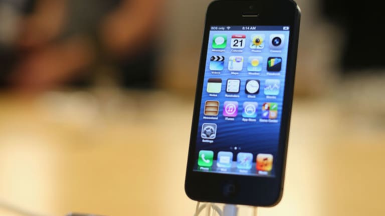 Apple to Sell Products Through T-Mobile (Update 1)