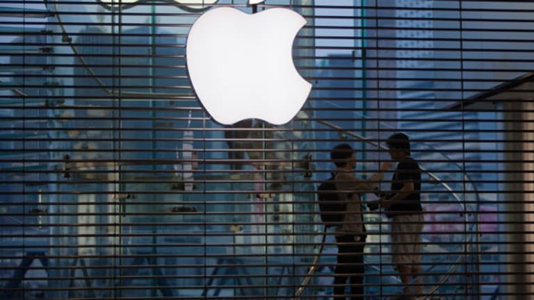 Apple: David Einhorn Responds to Being Labeled a 'Hustler'