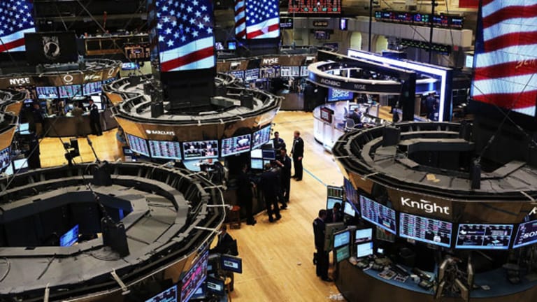 Choppy Stocks Slump as Markets Parse Fed Minutes