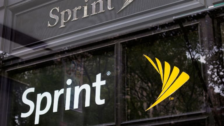 Sprint Fights Back on Dish's Clearwire Bid