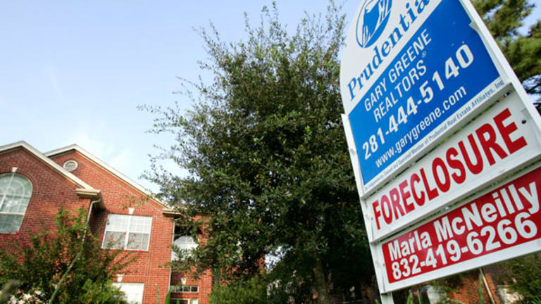 June Foreclosures at Lowest Level Since December 2006: RealtyTrac