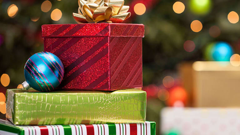 Top 10 Tech Gifts for This Christmas