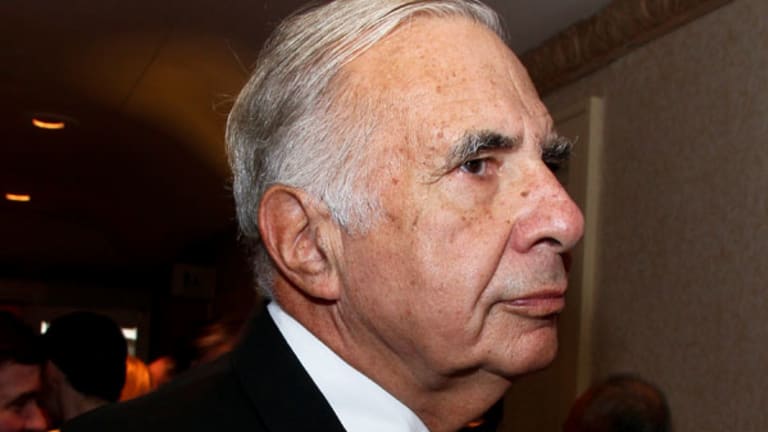 Apple: Is Carl Icahn Acting Unethically?