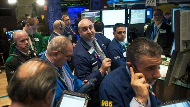 Market Hustle: Futures Rise Ahead of Fed Minutes; Target Slips