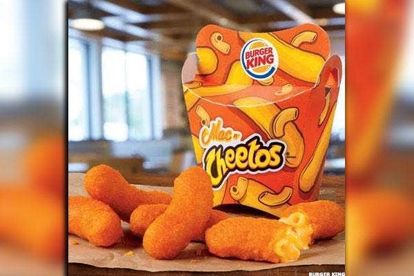 https://www.thestreet.com/.image/ar_16:9%2Cc_fill%2Ccs_srgb%2Cfl_progressive%2Cg_faces:center%2Cq_auto:good%2Cw_768/MTY4NjQ3MjIzNjIwNDEzMzM1/burger-kings-weird-new-food-is-blowing-up-instagram-and-twitter.jpg