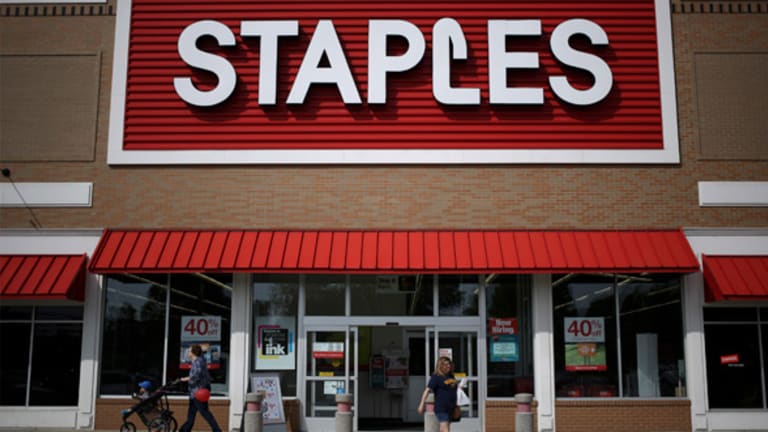 Staples Rejects Takeover Bid From Cerberus Capital