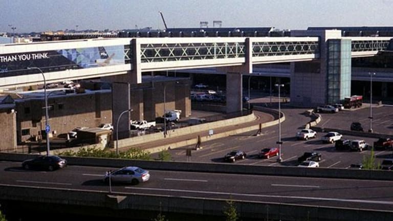 At Boston Logan, Many Flyers Choose One-Stop Flights Despite JetBlue Hub