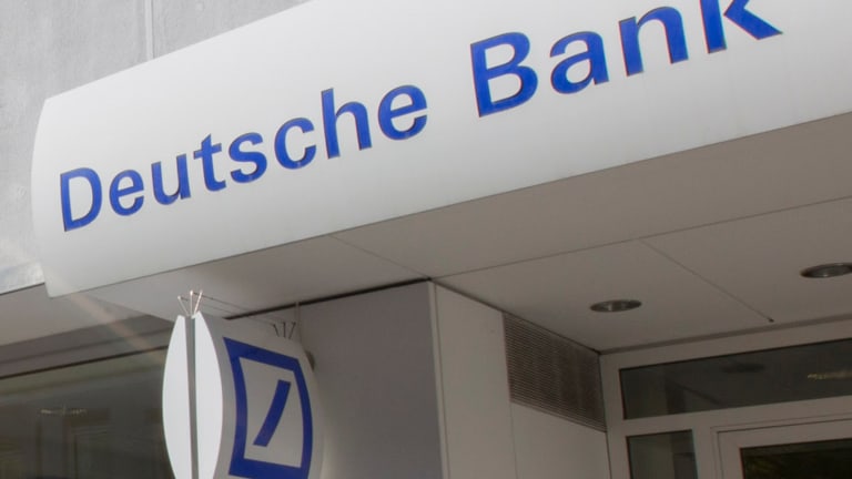 Deutsche Bank's Cryan Moots More Drastic Restructuring as Profit Falls 98%