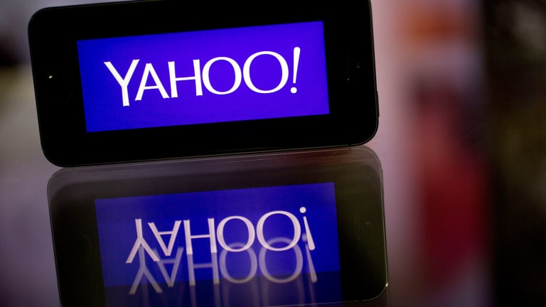 Yahoo! Shares Higher on Earnings Beat; Now Expects Verizon Deal to Close in Second Quarter