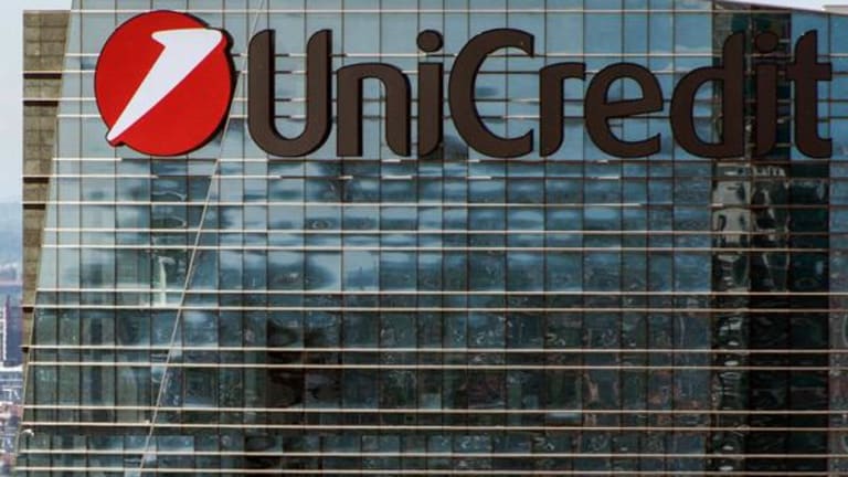 UniCredit Shares Tumble as Bank Reveals Bad Loan Writedown Ahead of Cash Call