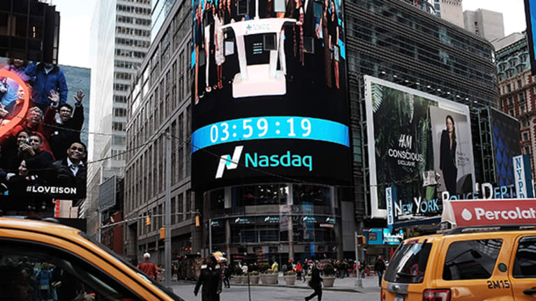 Nasdaq Seals New Record, While GE Drags on Dow Again