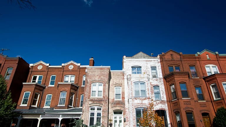 D.R. Horton (DHI) Stock Slapped With Downgrade at Sterne Agee