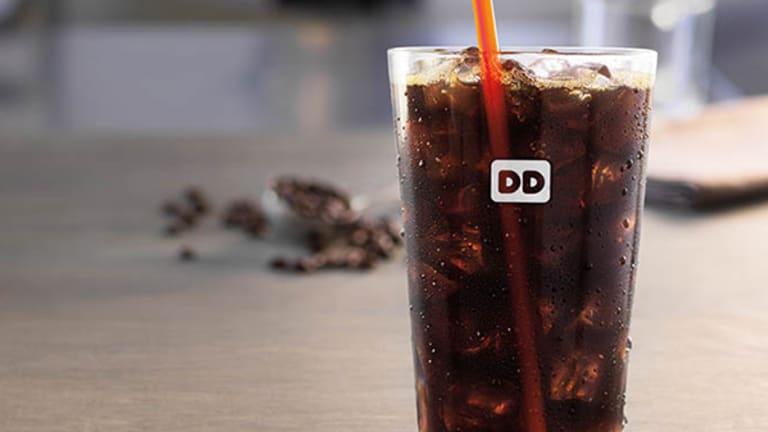 Dunkin' Donuts Readies Hot Battle Against Starbucks Cold Brew Coffee