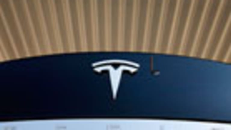 Jim Cramer: Tesla Motors Has Great Cars but Isn’t a Good Company