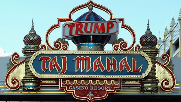 Trump Taj Mahal Workers Skewer Carl Icahn and Trump at Democratic National Convention
