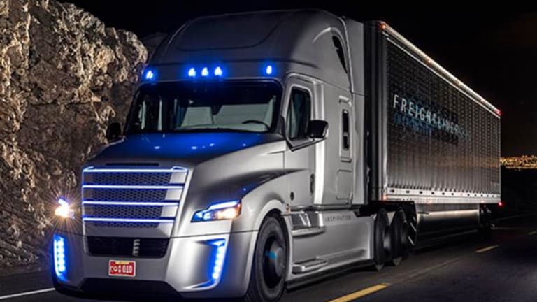 Self-Driving Trucks to Revolutionize Industry, Juice U.S. Economy -  TheStreet