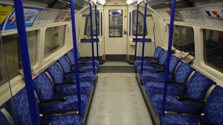 Metropolitan Police Investigating Reports of Explosion on London Tube Line