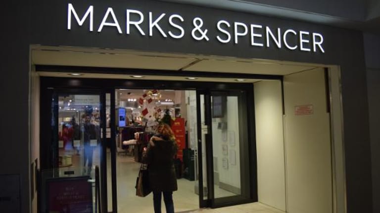 Marks & Spencer Tops Full-Year Profits Estimate, Cautions on 'Uncertain' 2017 Outlook