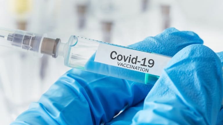 What scientists are doing to develop a vaccine for the new coronavirus