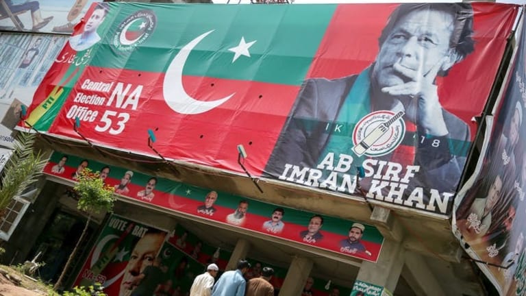 Imran Khan hopes to transform Pakistan but he’ll have far less power than past l