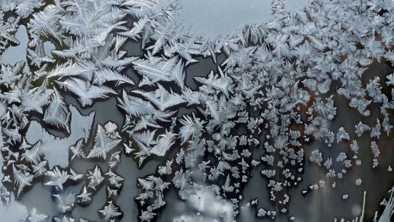 Steaming lakes and thundersnow: 4 questions answered about weird winter weather