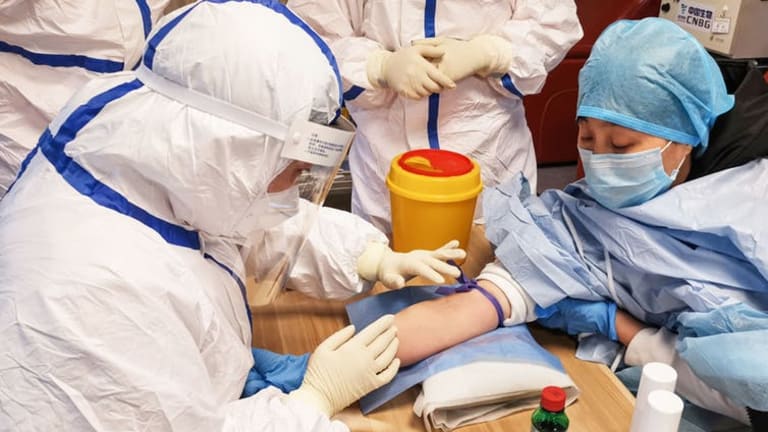Antibodies in the blood of COVID-19 survivors know how to beat coronavirus – and researchers are already testing new treatments that harness them