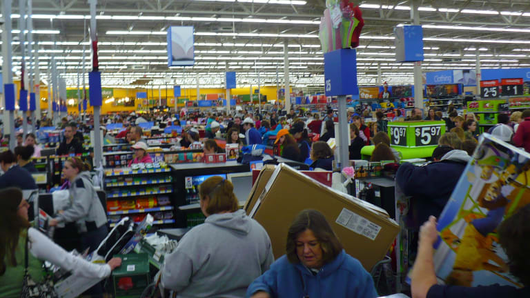 67 FASCINATING FACTS ABOUT ONLINE VS OFFLINE COMMERCE