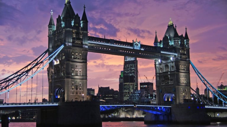 Lockdown UK: four experts explain how to end it