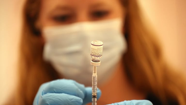 An infectious disease expert explains new federal rules on ‘mix-and-match’ vaccine booster shots